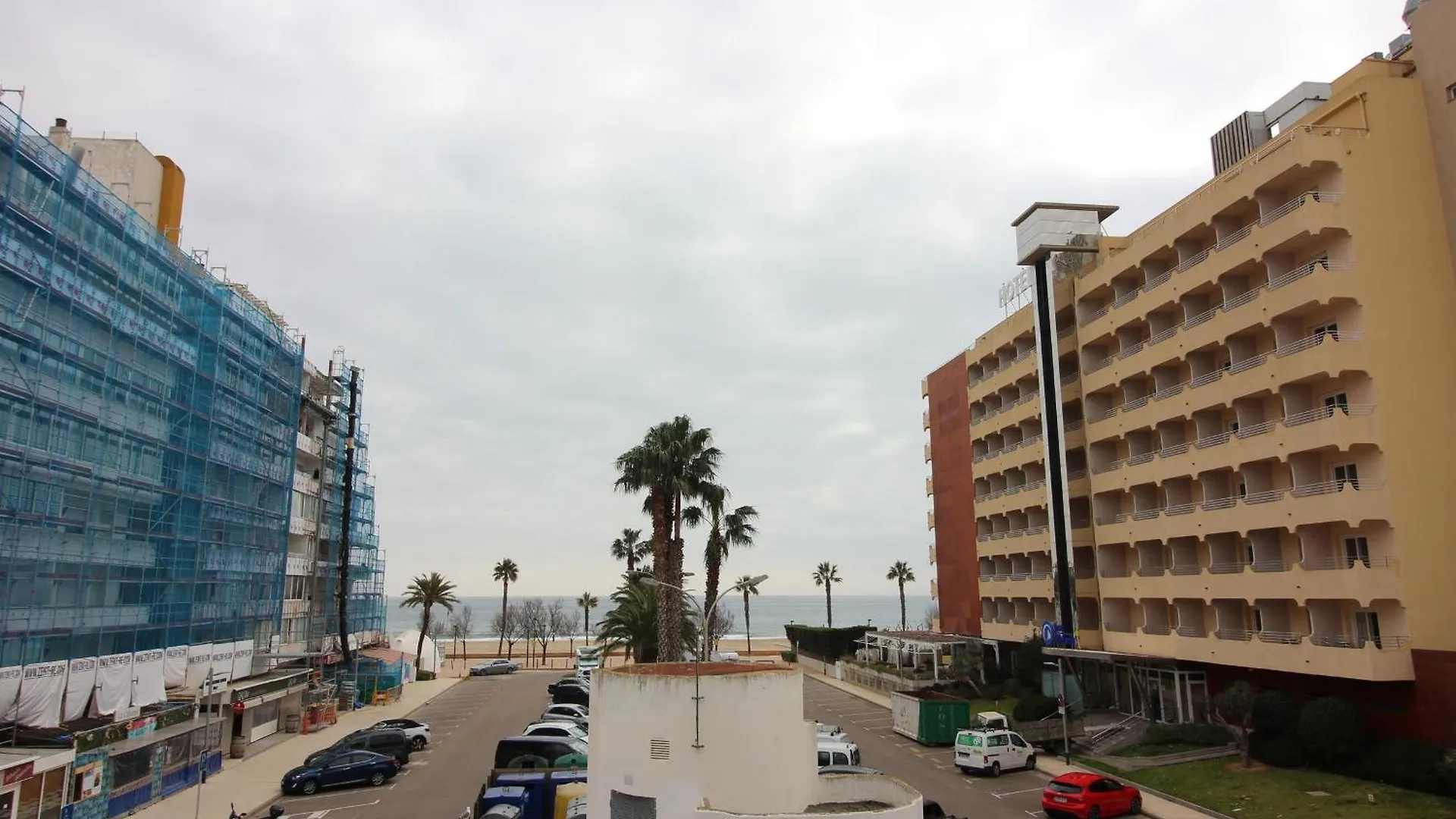 Playa Sol - Apartamento Con Vista Al Mar En El Centro De Santa Margarida - Es-228-199 Roses Spain